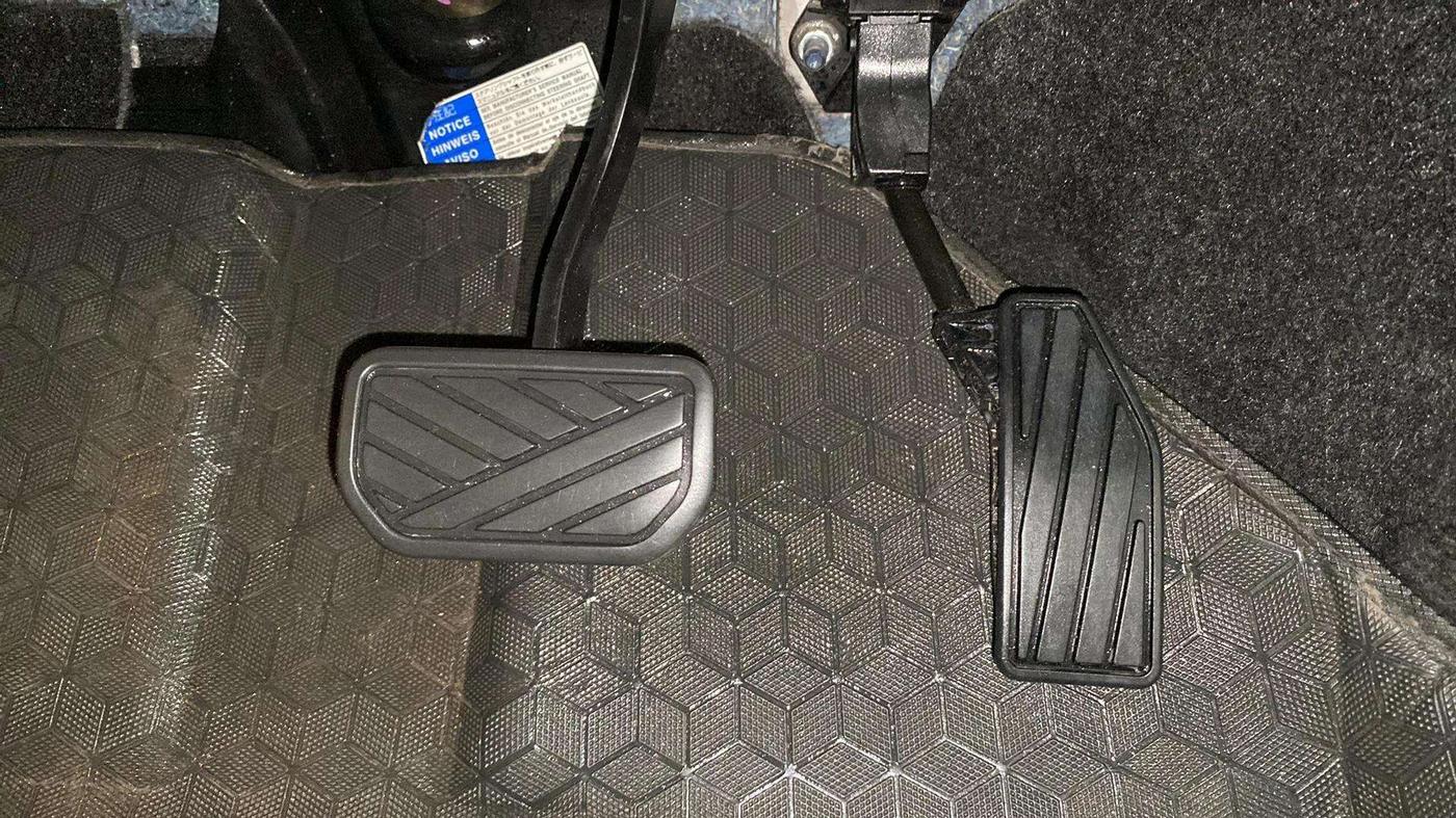 2021 Maruti Baleno ZETA CVT PETROL 1.2, Petrol, Automatic, 30,809 km, Pedals