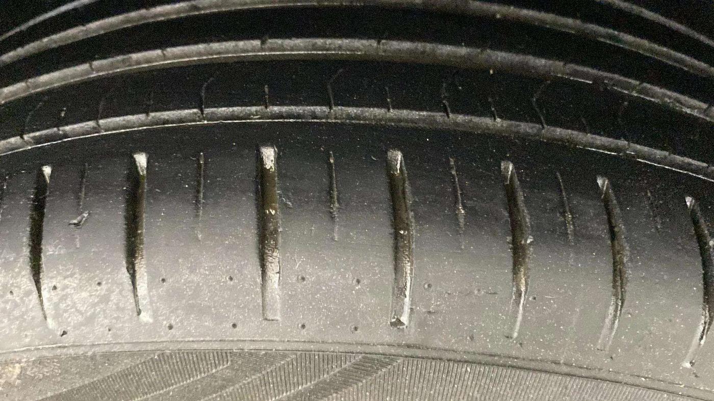 2021 Maruti Baleno ZETA CVT PETROL 1.2, Petrol, Automatic, 30,809 km, Left Front Tyre Tread