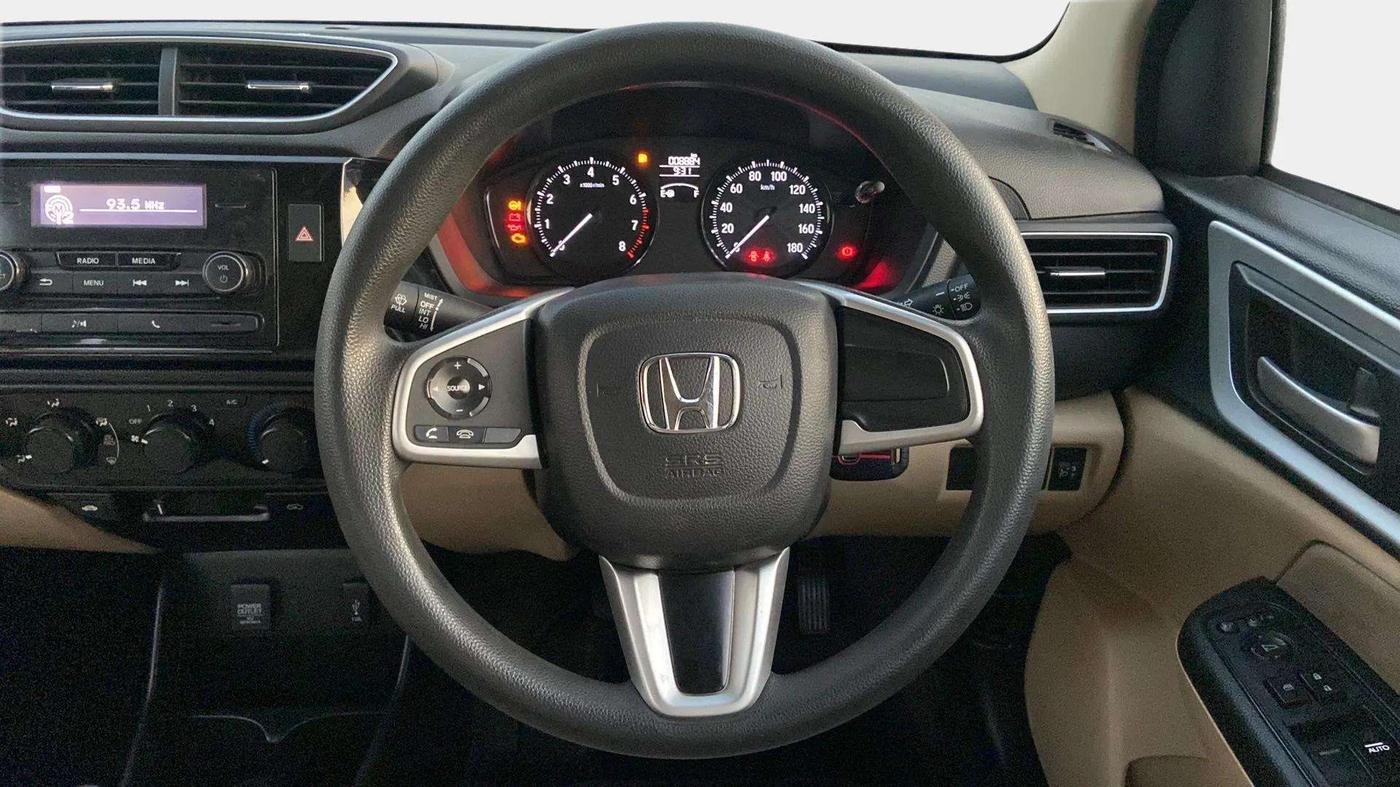 2023 Honda Amaze 1.2L I-VTEC S, Petrol, Manual, 8,918 km, Steering Wheel Close Up