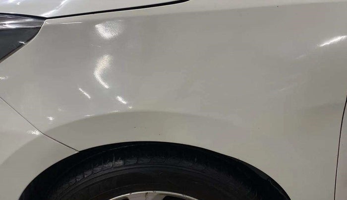 2016 Maruti Celerio ZXI (O), CNG, Manual, 95,689 km, Left fender - Slightly dented