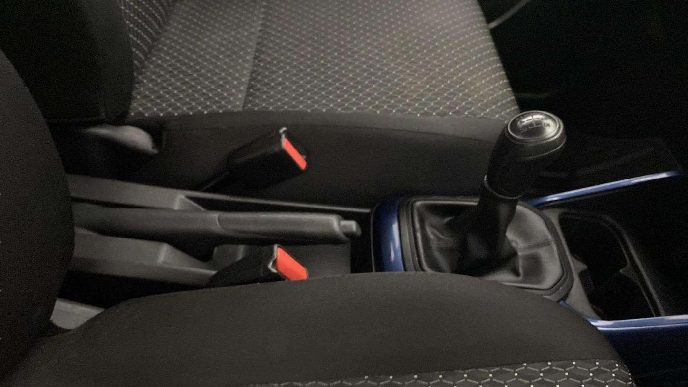 2021 Maruti IGNIS SIGMA 1.2, Petrol, Manual, 46,551 km, Gear Lever