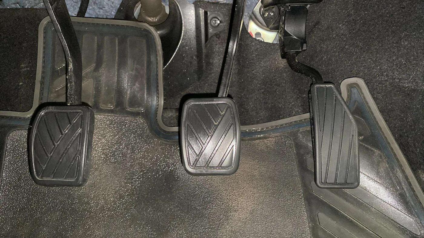 2021 Maruti IGNIS SIGMA 1.2, Petrol, Manual, 46,551 km, Pedals