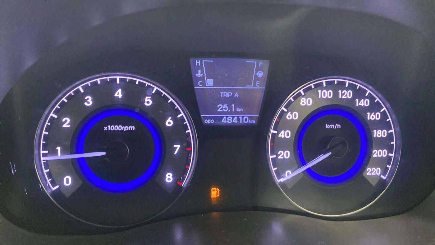 2015 Hyundai Verna FLUIDIC 4S 1.6 VTVT S(O), Petrol, Manual, 48,476 km, Odometer Image
