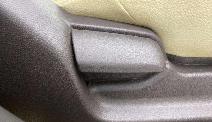 2015 Hyundai Verna FLUIDIC 4S 1.6 VTVT S(O), Petrol, Manual, 48,476 km, Driver Side Adjustment Panel