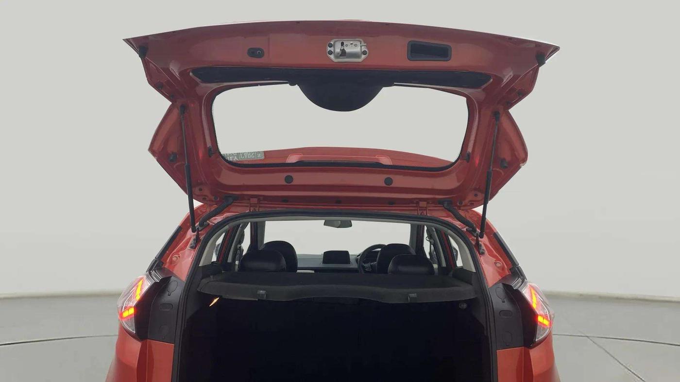 2022 Tata NEXON XZ PLUS PETROL, Petrol, Manual, 19,300 km, Boot Door Open