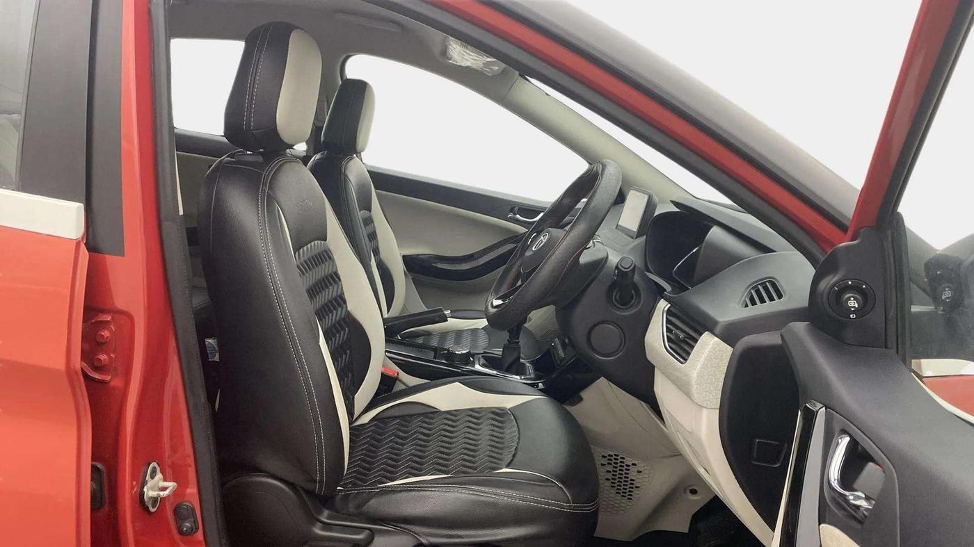 2022 Tata NEXON XZ PLUS PETROL, Petrol, Manual, 19,300 km, Right Side Front Door Cabin
