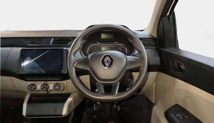 2021 Renault TRIBER RXE MT, Petrol, Manual, 71,124 km, Steering Wheel Close Up