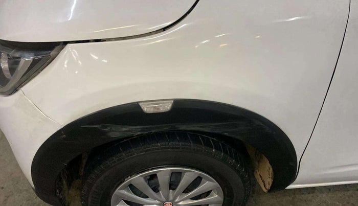 2021 Renault TRIBER RXE MT, Petrol, Manual, 71,124 km, Left fender - Cladding has minor damage