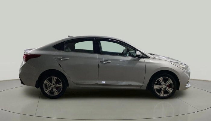 2017 Hyundai Verna 1.6 CRDI SX + AT, Diesel, Automatic, 80,246 km, Right Side View