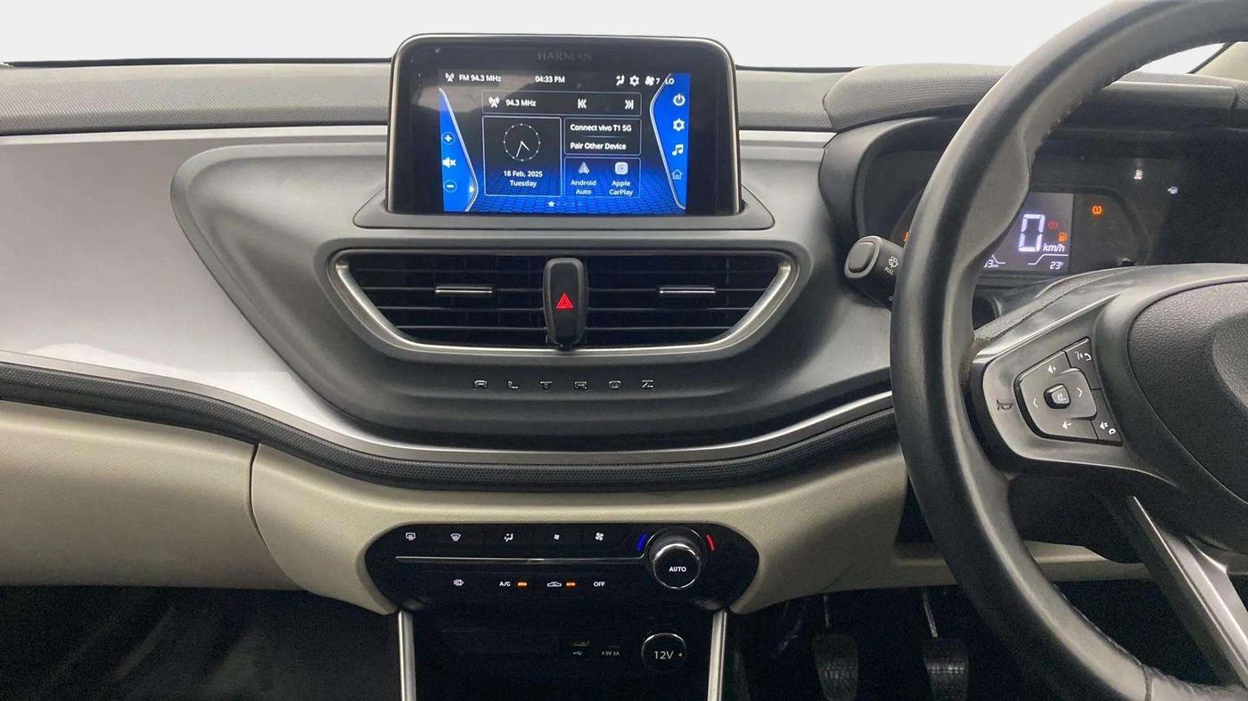 2024 Tata ALTROZ XZ PLUS SUNROOF CNG, CNG, Manual, 30,282 km, Air Conditioner