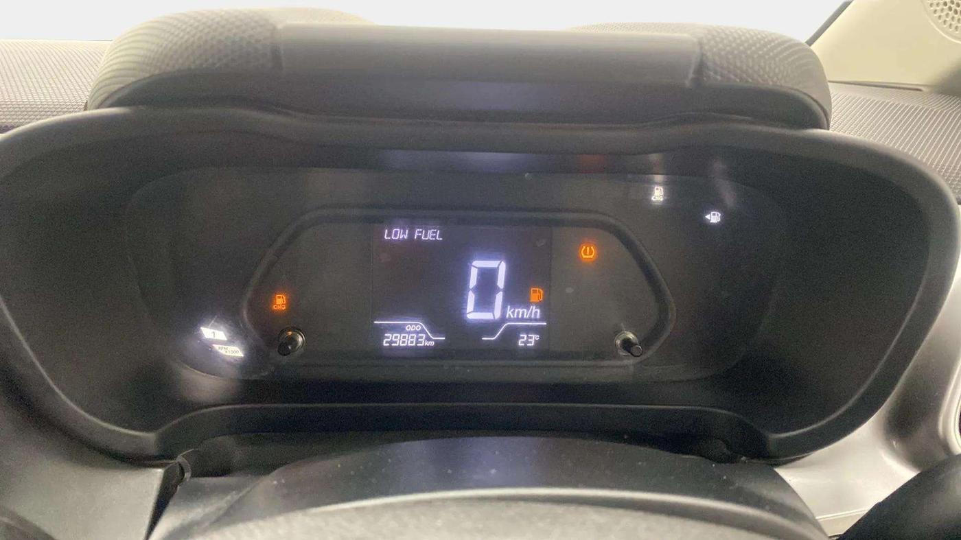 2024 Tata ALTROZ XZ PLUS SUNROOF CNG, CNG, Manual, 30,282 km, Odometer Image