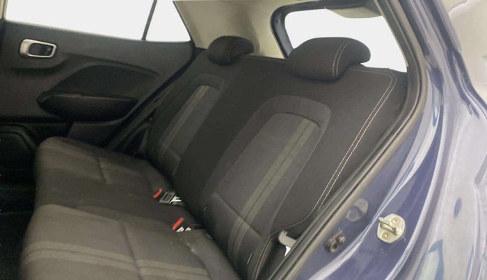 2019 Hyundai VENUE SX 1.0 TURBO, Petrol, Manual, 22,525 km, Right Side Rear Door Cabin