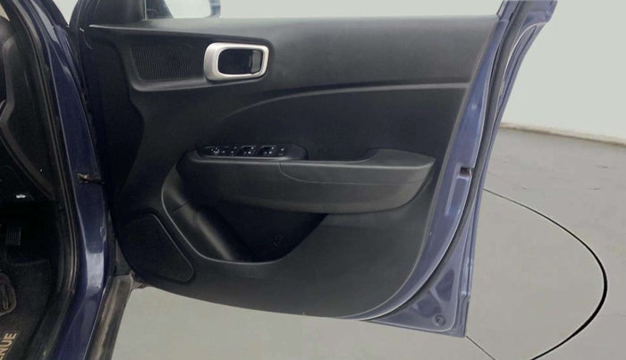 2019 Hyundai VENUE SX 1.0 TURBO, Petrol, Manual, 22,525 km, Driver Side Door Panels Control