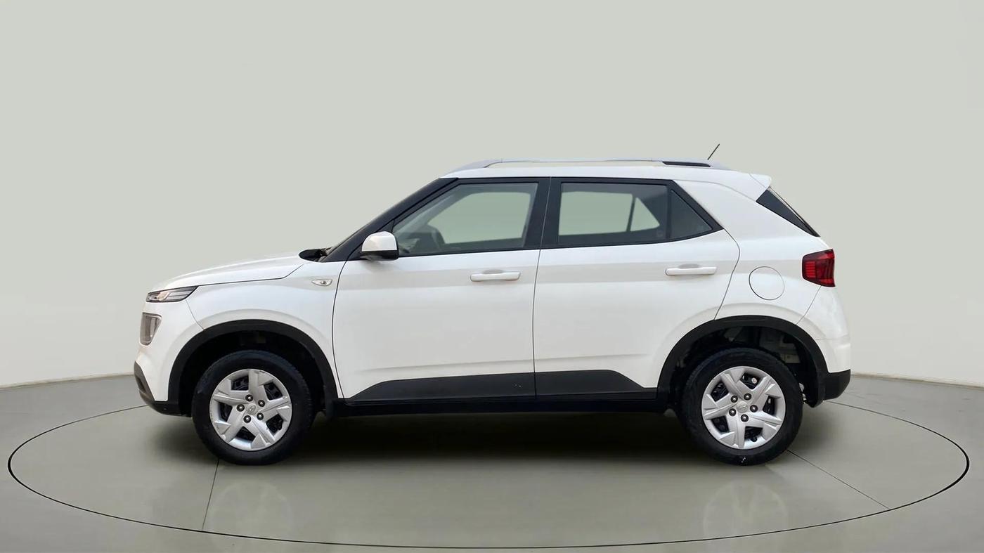 2021 Hyundai VENUE S 1.5 CRDI, Diesel, Manual, 58,279 km, Left Side