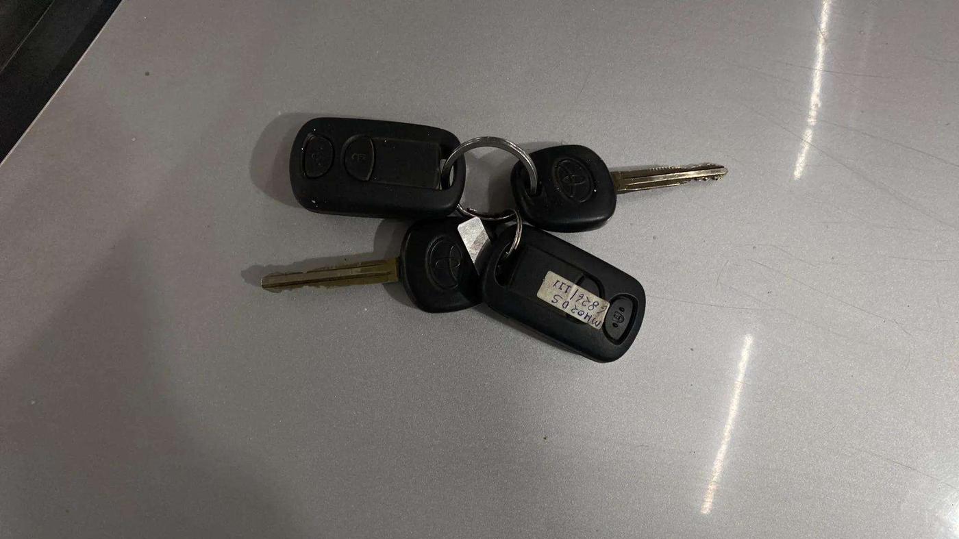 2014 Toyota Etios Liva G, Petrol, Manual, 63,701 km, Key Close Up