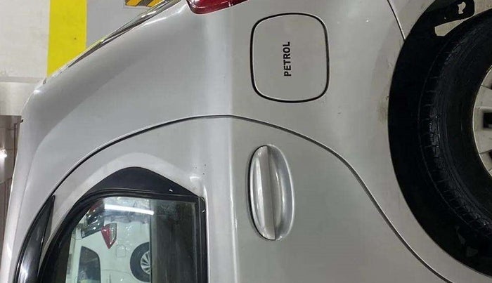 2014 Toyota Etios Liva G, Petrol, Manual, 63,636 km, Left quarter panel - Slightly dented