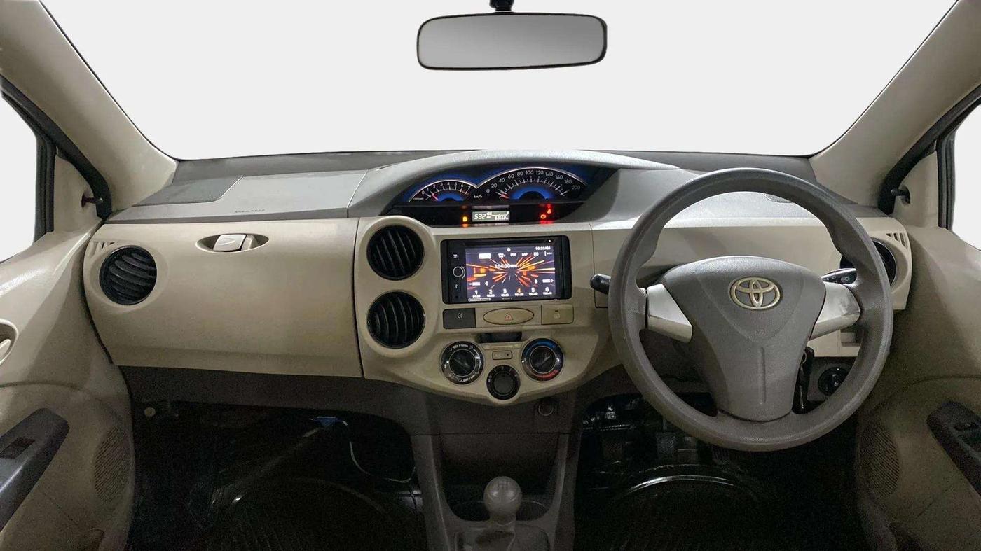 2014 Toyota Etios Liva G, Petrol, Manual, 63,701 km, Dashboard
