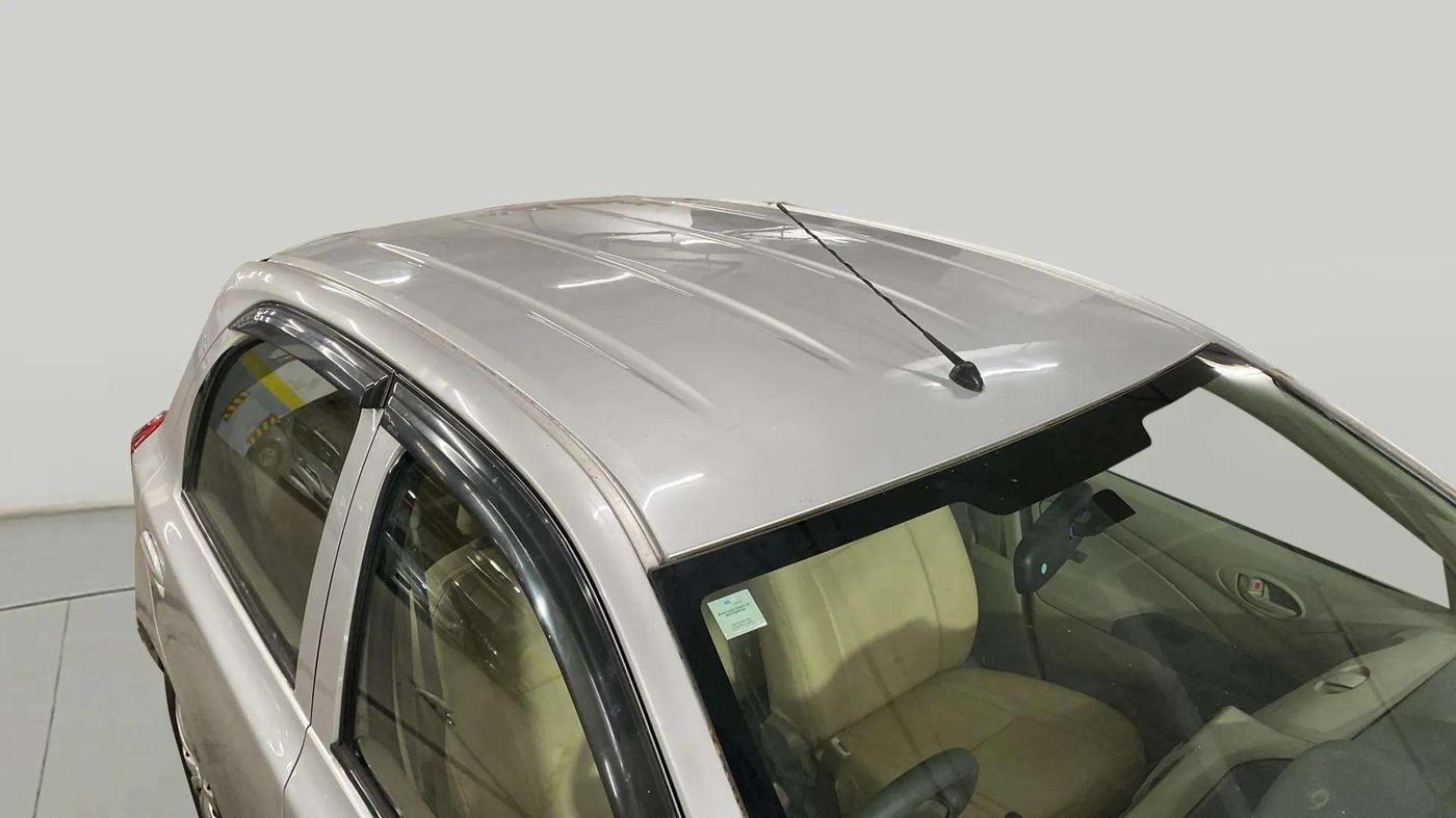 2014 Toyota Etios Liva G, Petrol, Manual, 63,701 km, Roof