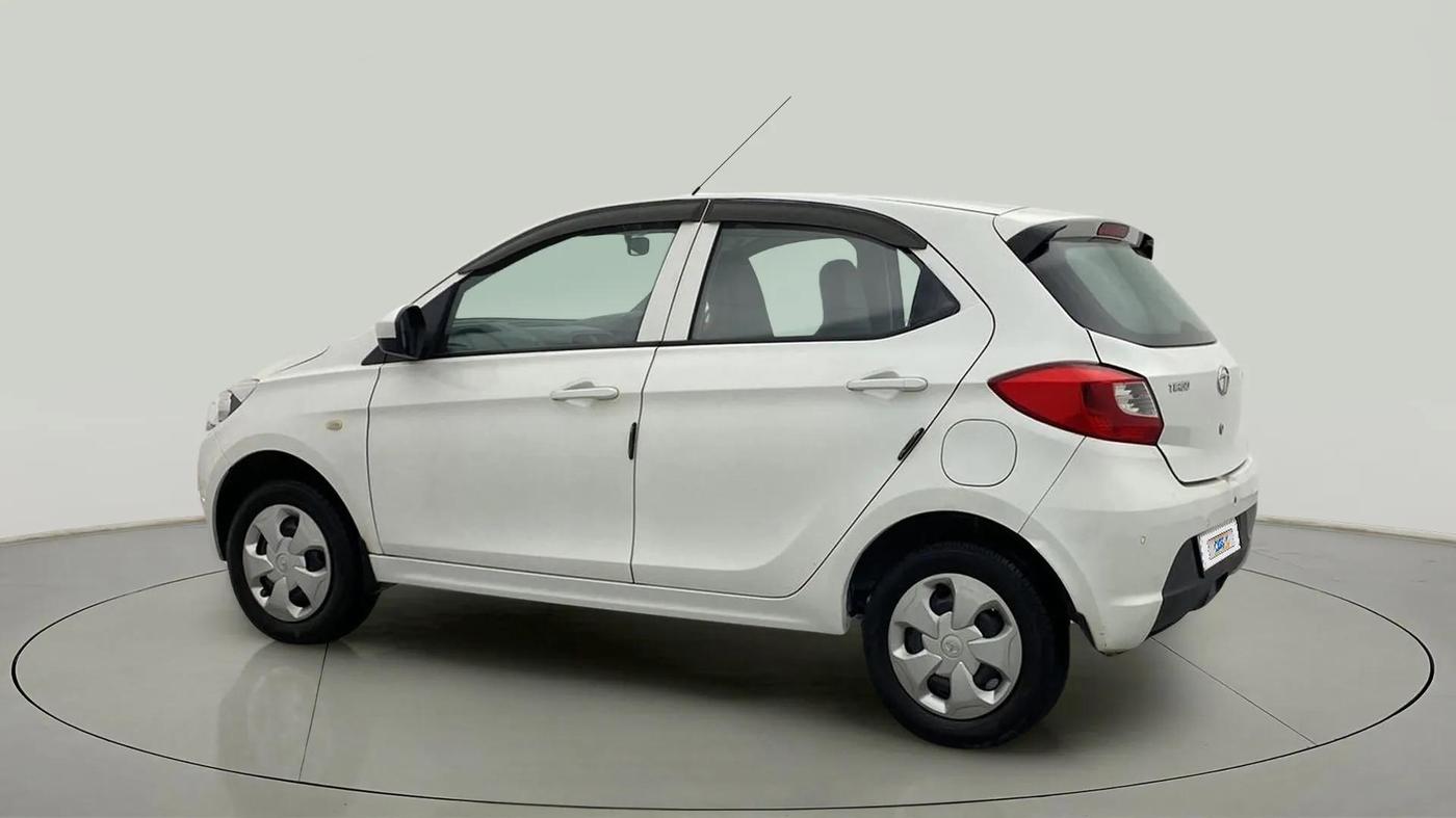 2018 Tata Tiago XT PETROL, Petrol, Manual, 53,675 km, Left Back Diagonal