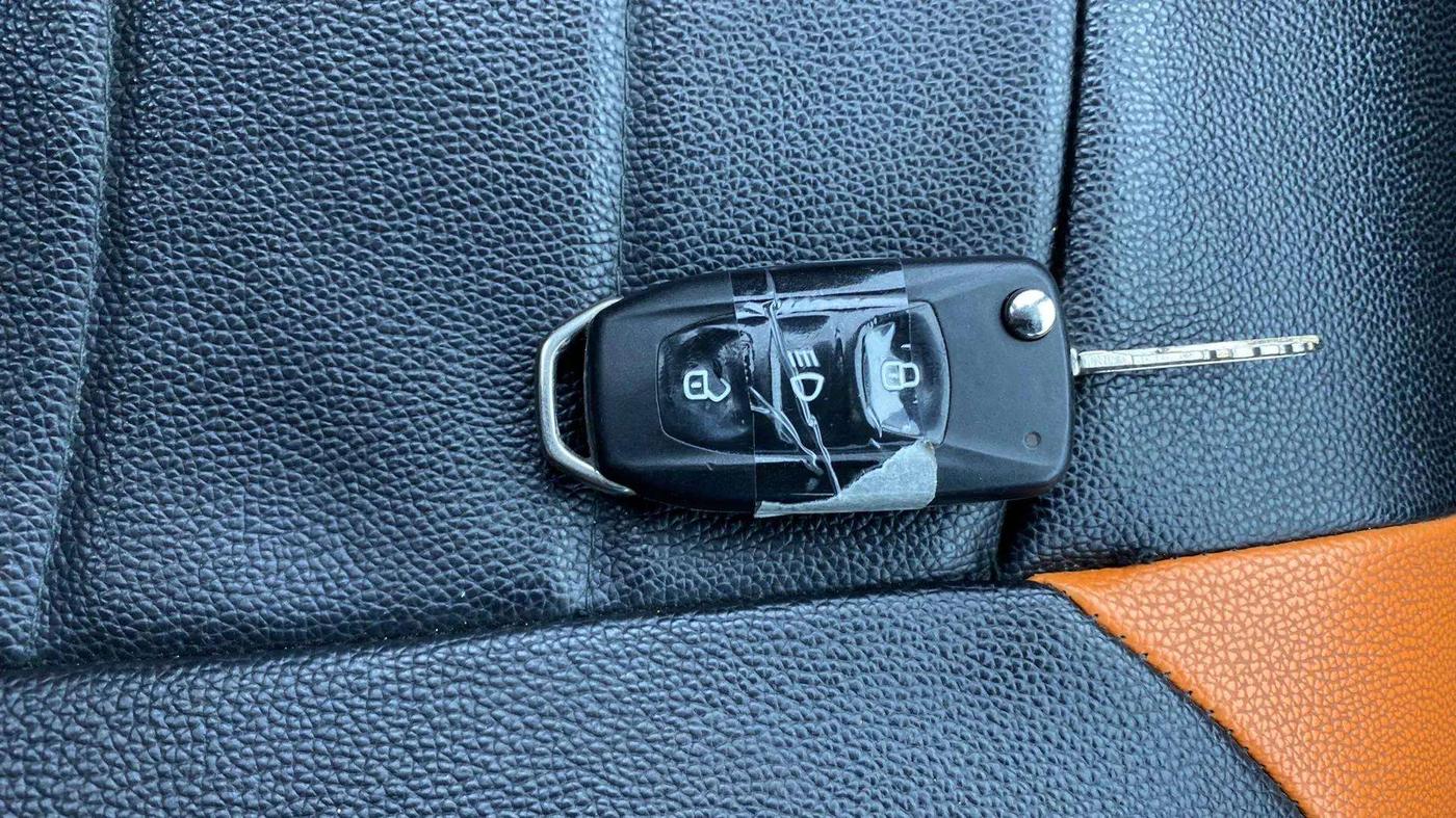 2018 Tata Tiago XT PETROL, Petrol, Manual, 53,675 km, Key Close Up