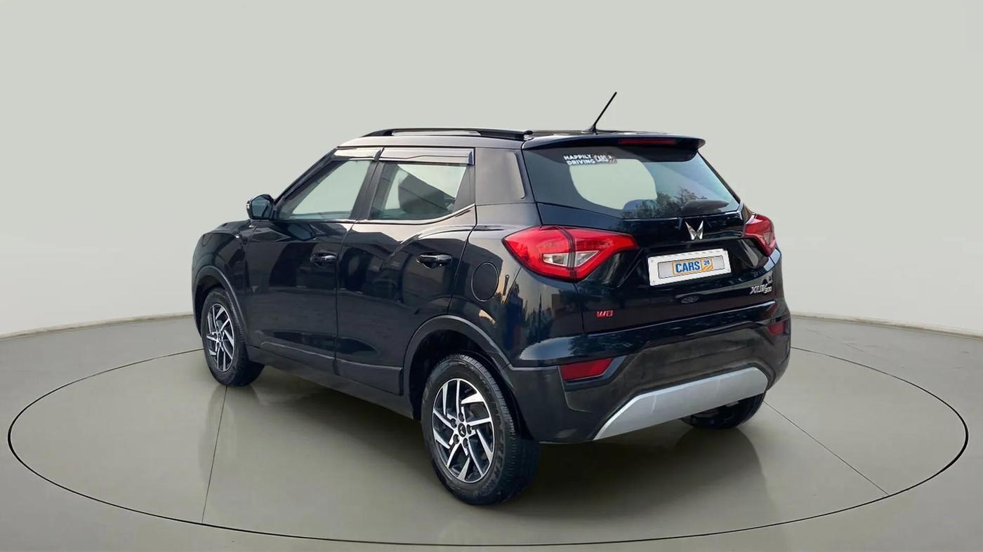 2022 Mahindra XUV300 W8 1.2 PETROL, Petrol, Manual, 59,098 km, Left Back Diagonal