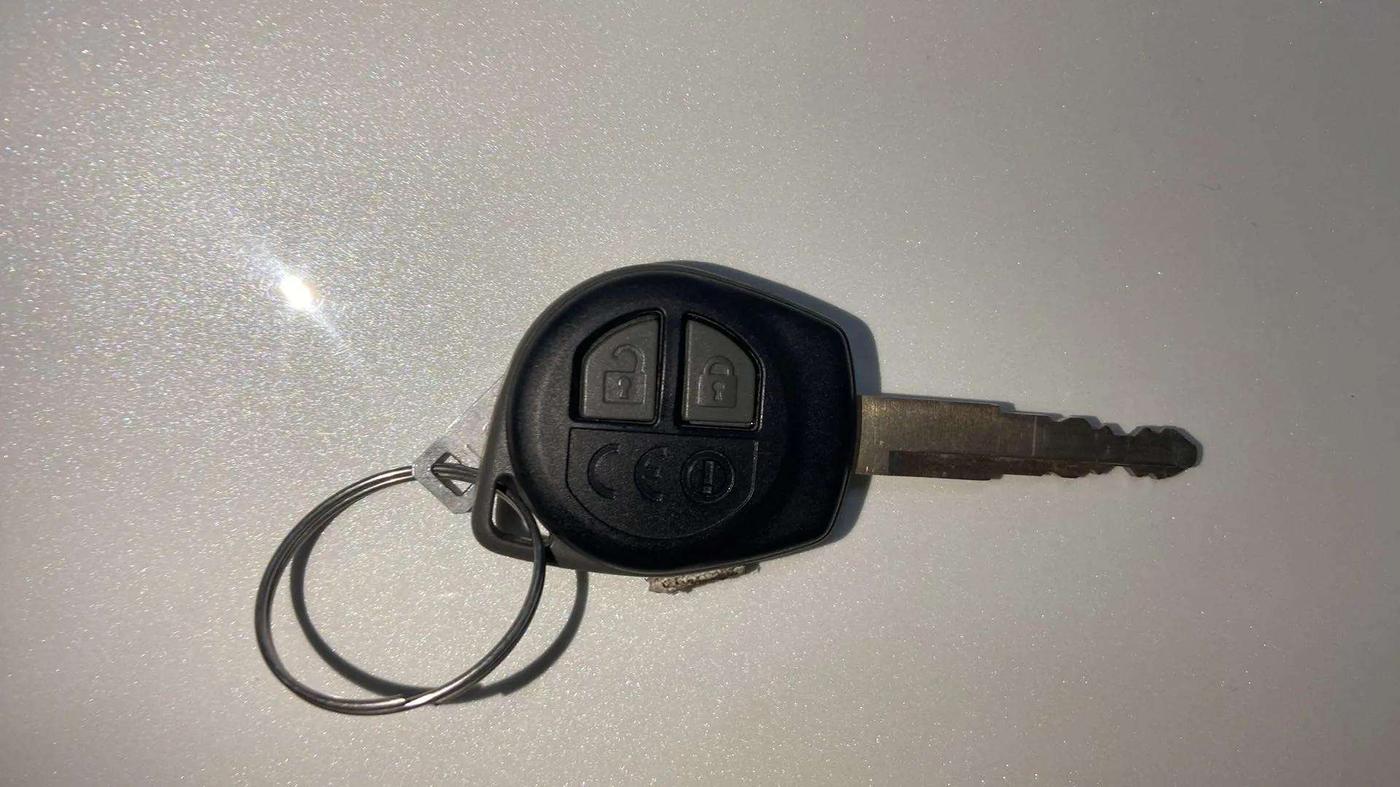 2022 Maruti Dzire VXI, Petrol, Manual, 49,031 km, Key Close Up