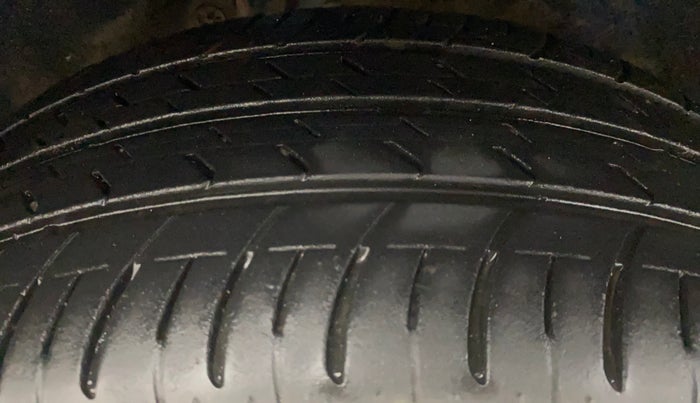 2018 Ford Ecosport TITANIUM + 1.5L PETROL AT, Petrol, Automatic, 93,998 km, Right Rear Tyre Tread