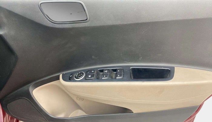 2014 Hyundai Grand i10 SPORTZ 1.2 KAPPA VTVT, Petrol, Manual, 1,07,494 km, Driver Side Door Panels Control
