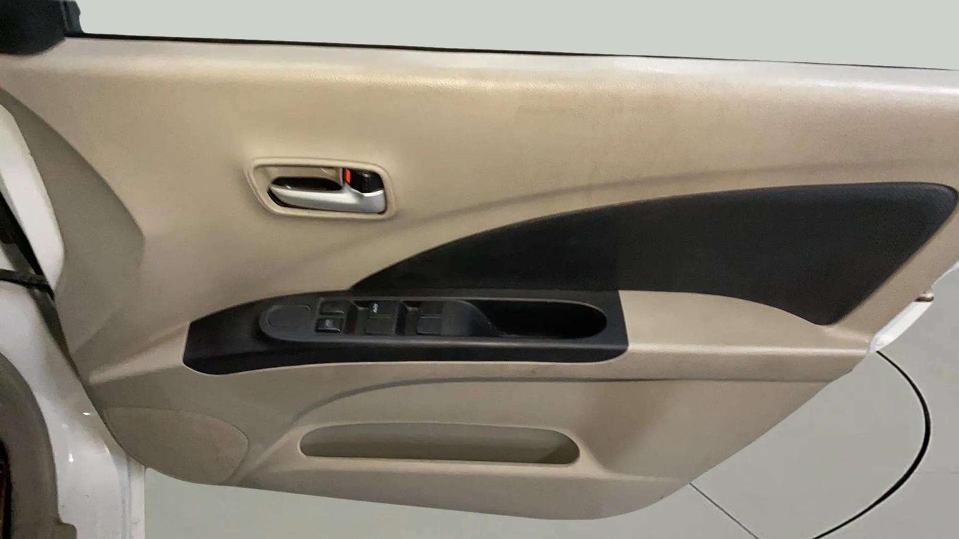 2017 Maruti Celerio VXI, Petrol, Manual, 57,280 km, Driver Side Door Panels Control
