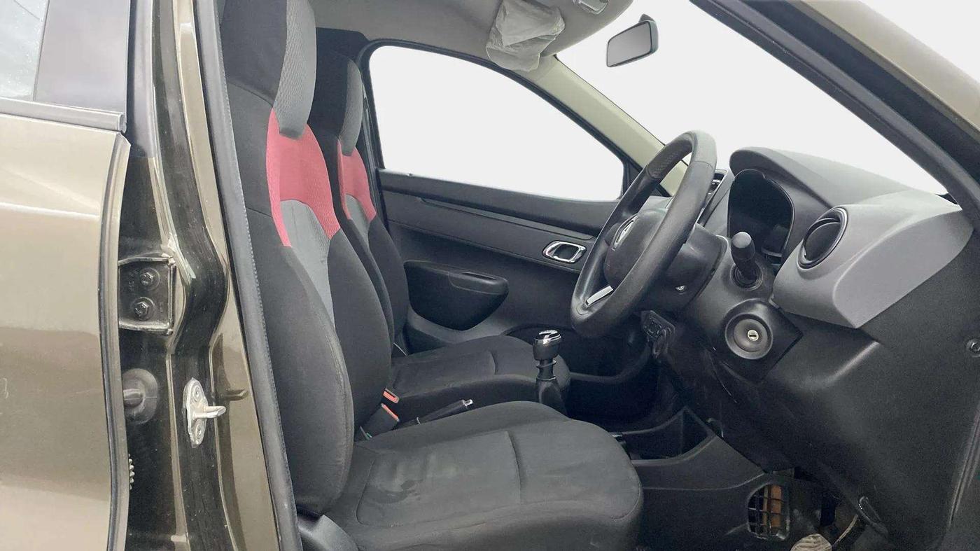 2018 Renault Kwid RXT 0.8 (O), Petrol, Manual, 64,548 km, Right Side Front Door Cabin