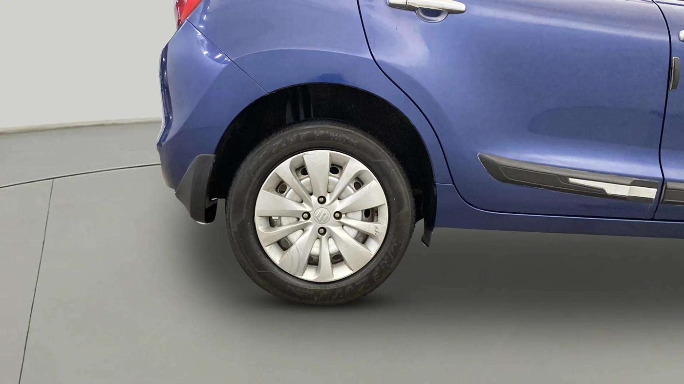 2021 Maruti Baleno SIGMA PETROL 1.2, Petrol, Manual, 33,251 km, Right Rear Wheel