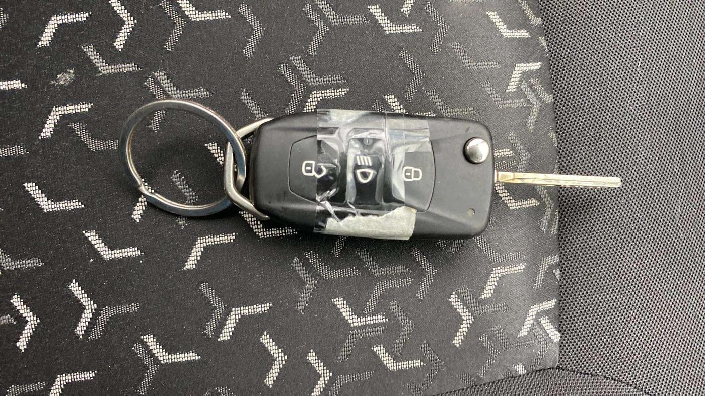 2023 Tata Tiago XT (O) PETROL, Petrol, Manual, 18,005 km, Key Close Up