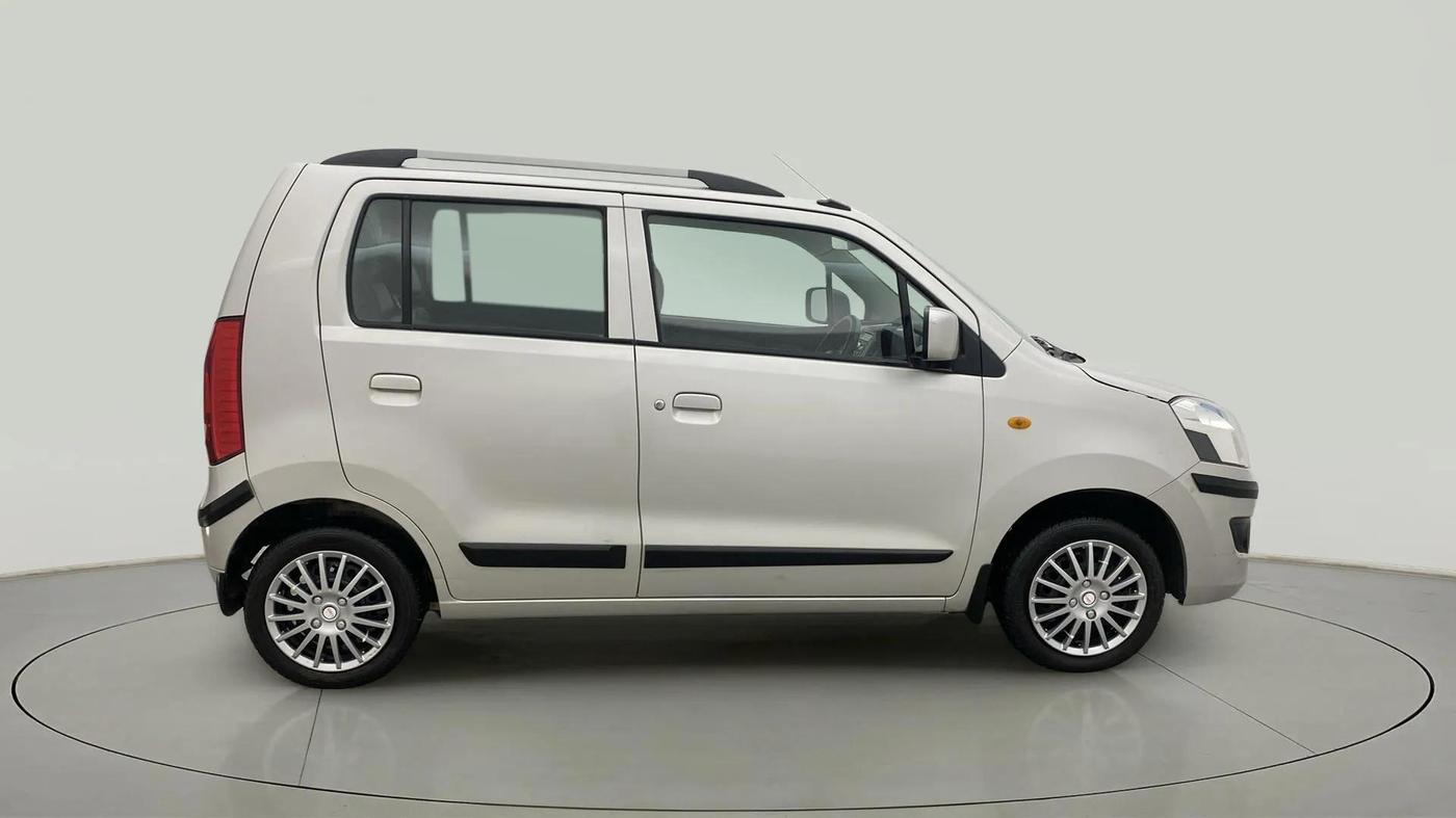 2016 Maruti Wagon R 1.0 VXI AMT, CNG, Automatic, 26,452 km, Right Side View