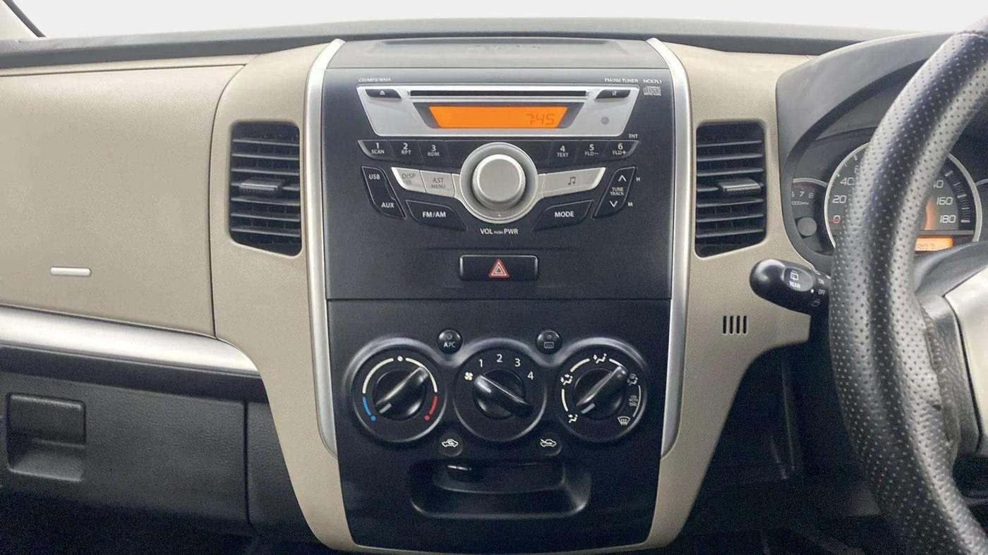 2016 Maruti Wagon R 1.0 VXI AMT, CNG, Automatic, 26,452 km, Air Conditioner