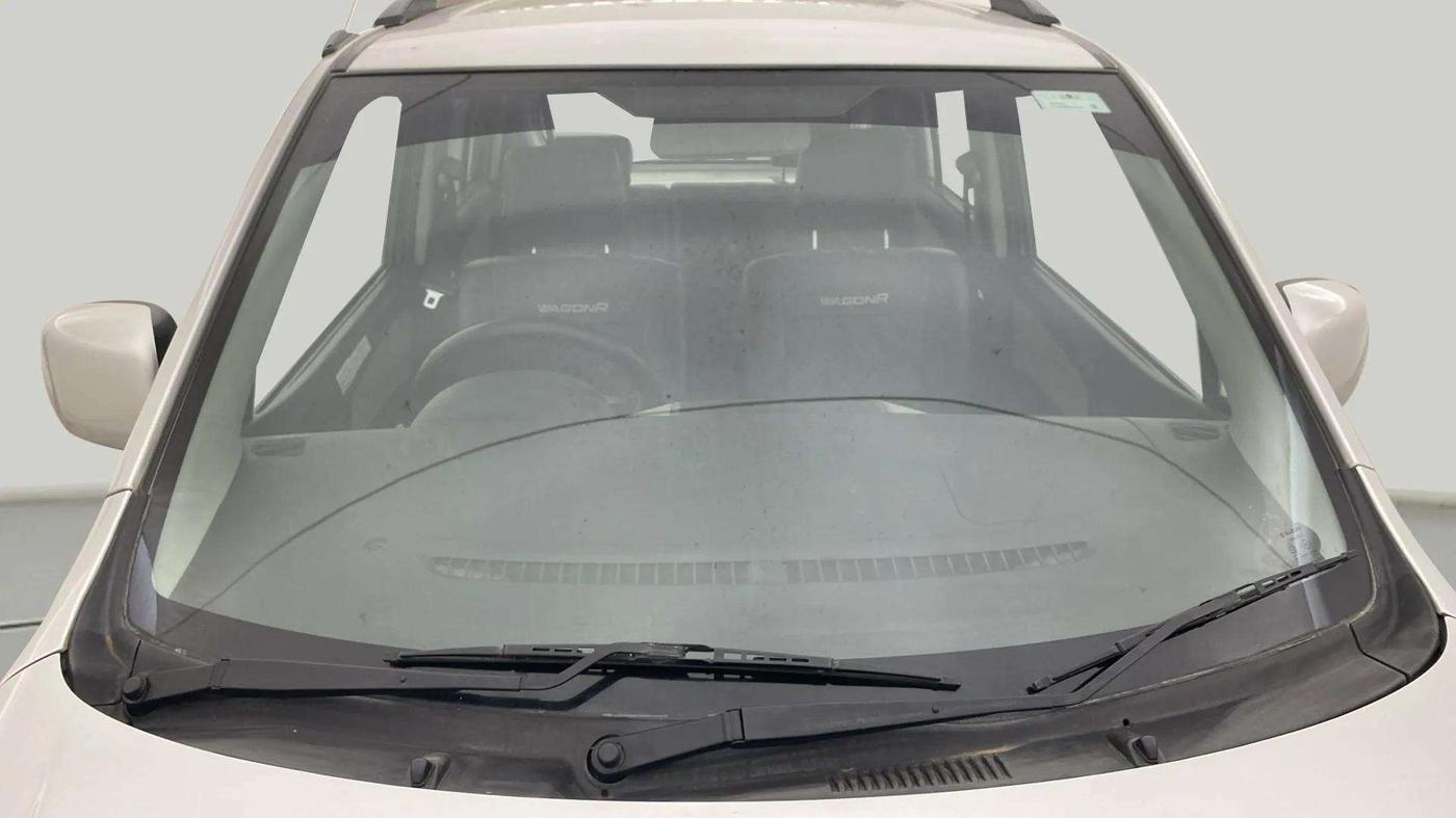 2016 Maruti Wagon R 1.0 VXI AMT, CNG, Automatic, 26,452 km, Front Windshield