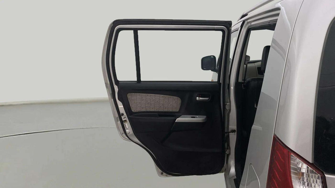 2016 Maruti Wagon R 1.0 VXI AMT, CNG, Automatic, 26,452 km, LHS Rear Door