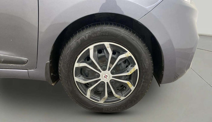 2018 Hyundai Xcent E+, CNG, Manual, 69,546 km, Right Front Wheel