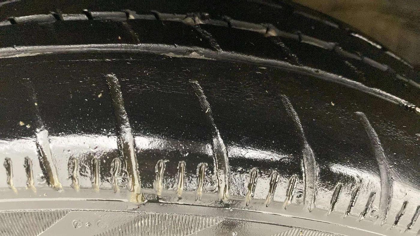 2018 Hyundai Xcent E+, CNG, Manual, 69,546 km, Left Front Tyre Tread
