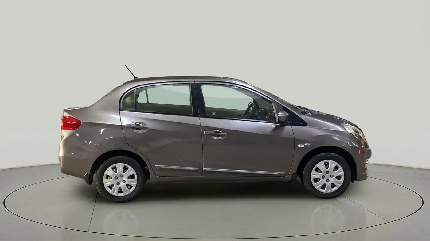 2014 Honda Amaze 1.2L I-VTEC S, Petrol, Manual, 72,444 km, Right Side View