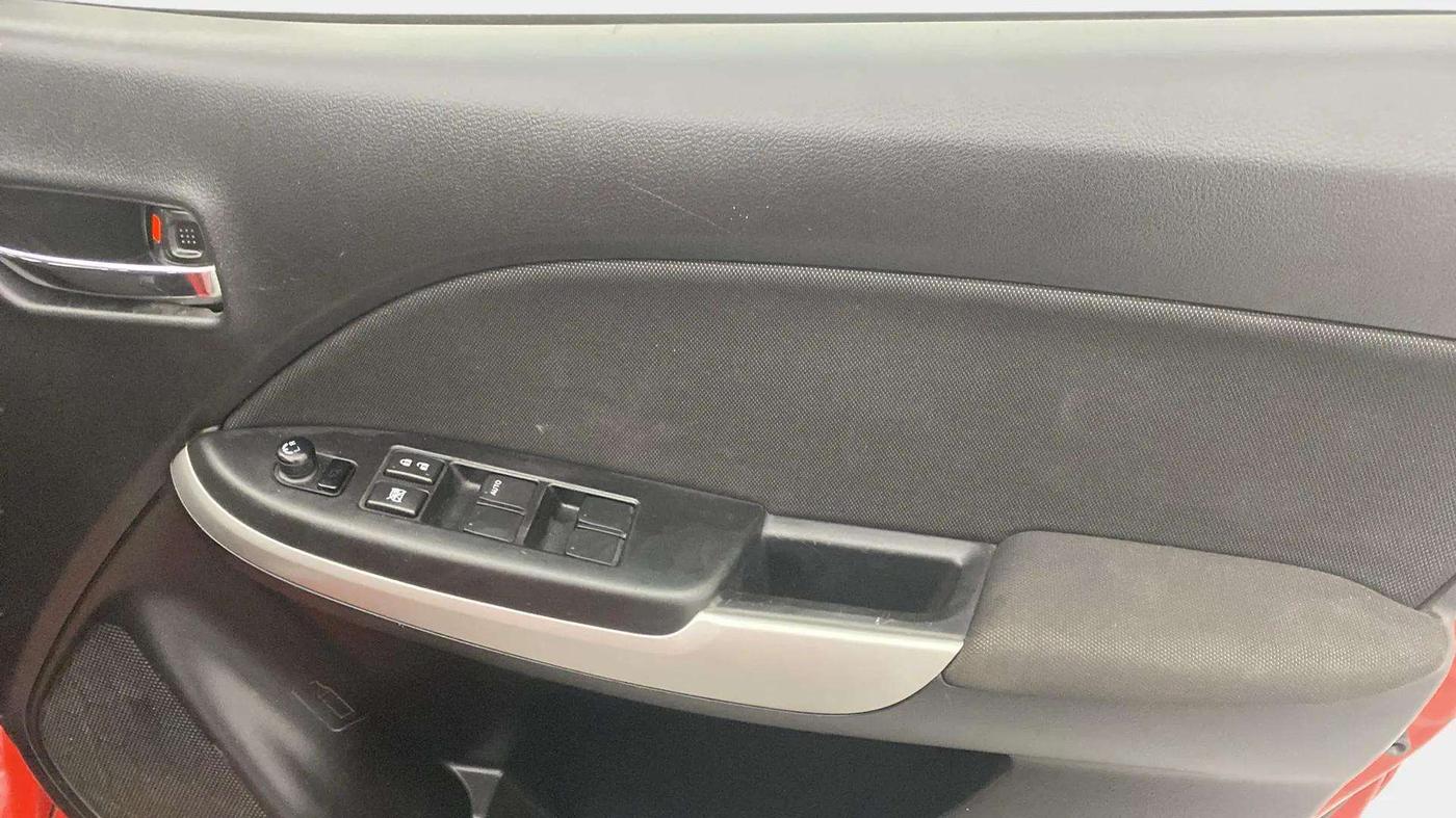 2016 Maruti Baleno DELTA PETROL 1.2, Petrol, Manual, 53,810 km, Driver Side Door Panels Control