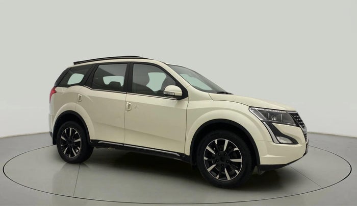 2021 Mahindra XUV500 W11, Diesel, Manual, 65,959 km, Right Front Diagonal