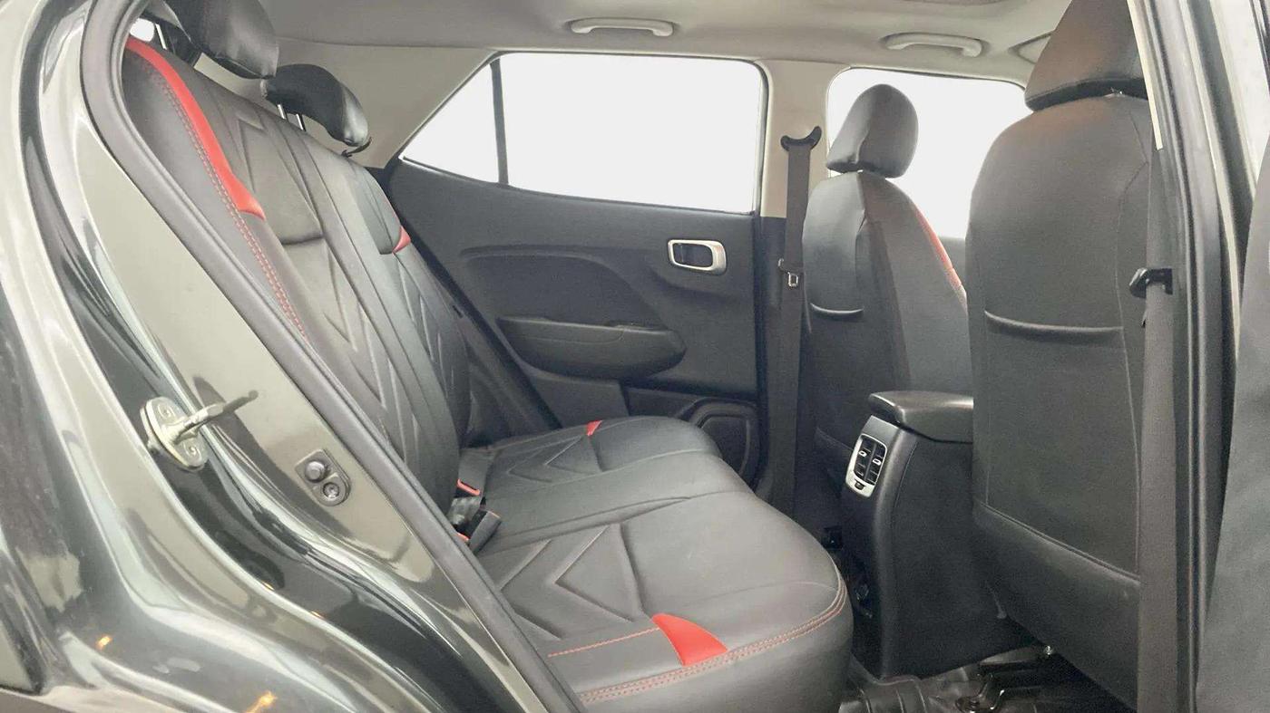 2021 Hyundai VENUE SX 1.0 TURBO IMT, Petrol, Manual, 76,954 km, Right Side Rear Door Cabin