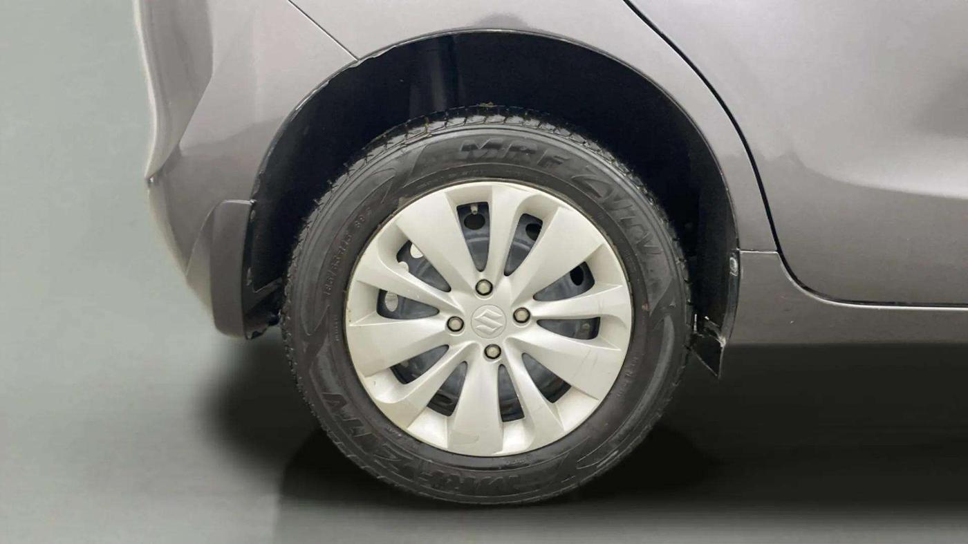 2018 Maruti Baleno DELTA PETROL 1.2, Petrol, Manual, 12,884 km, Right Rear Wheel
