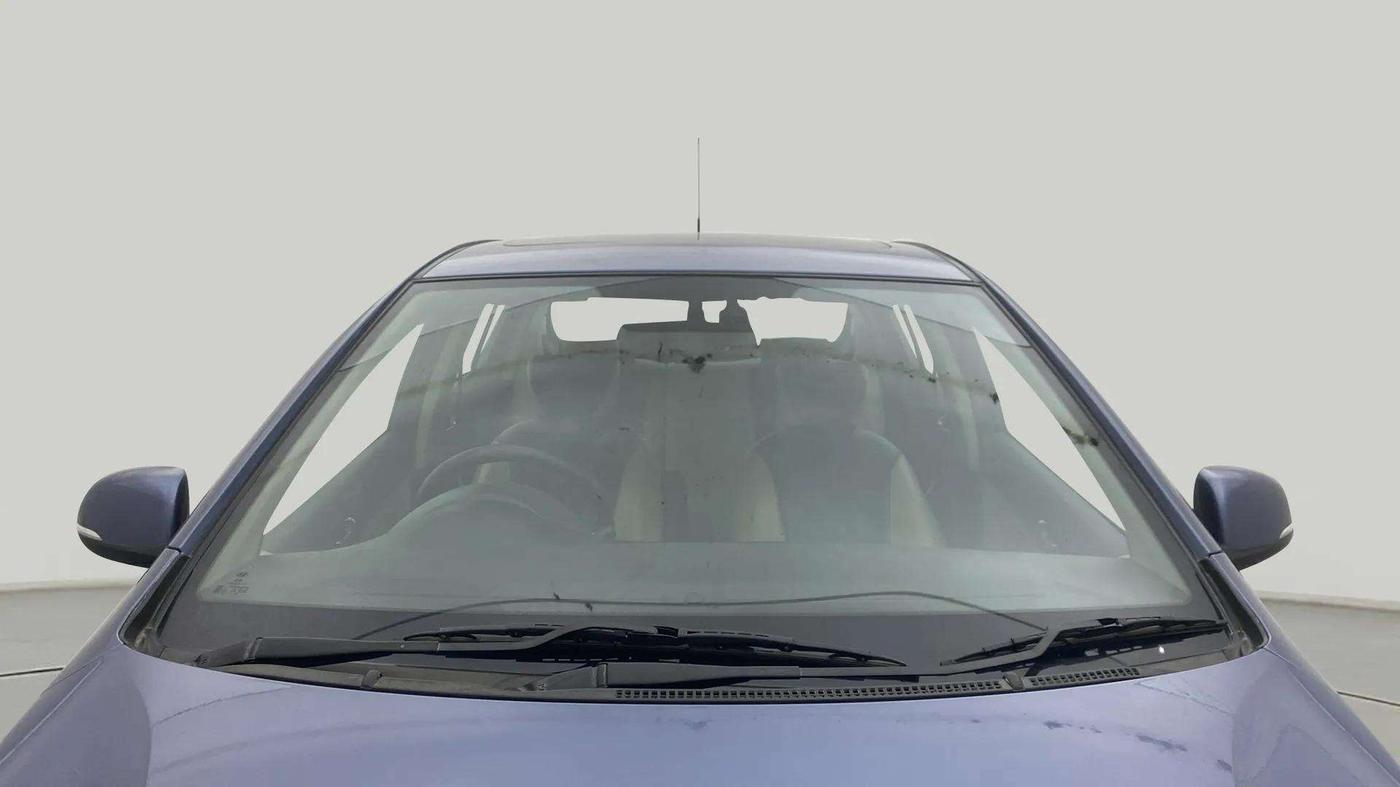 2013 Hyundai i20 ASTA (O) 1.2 WITH SUNROOF, Petrol, Manual, 32,604 km, Front Windshield