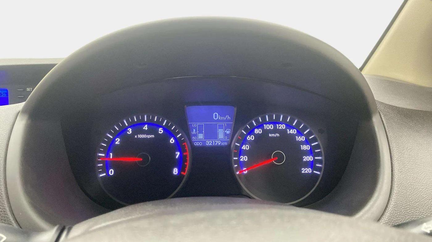 2013 Hyundai i20 ASTA (O) 1.2 WITH SUNROOF, Petrol, Manual, 32,604 km, Odometer Image