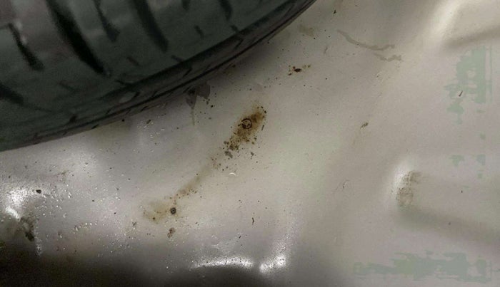 2017 Maruti Dzire VXI AMT, Petrol, Automatic, 41,685 km, Boot floor - Slightly dented