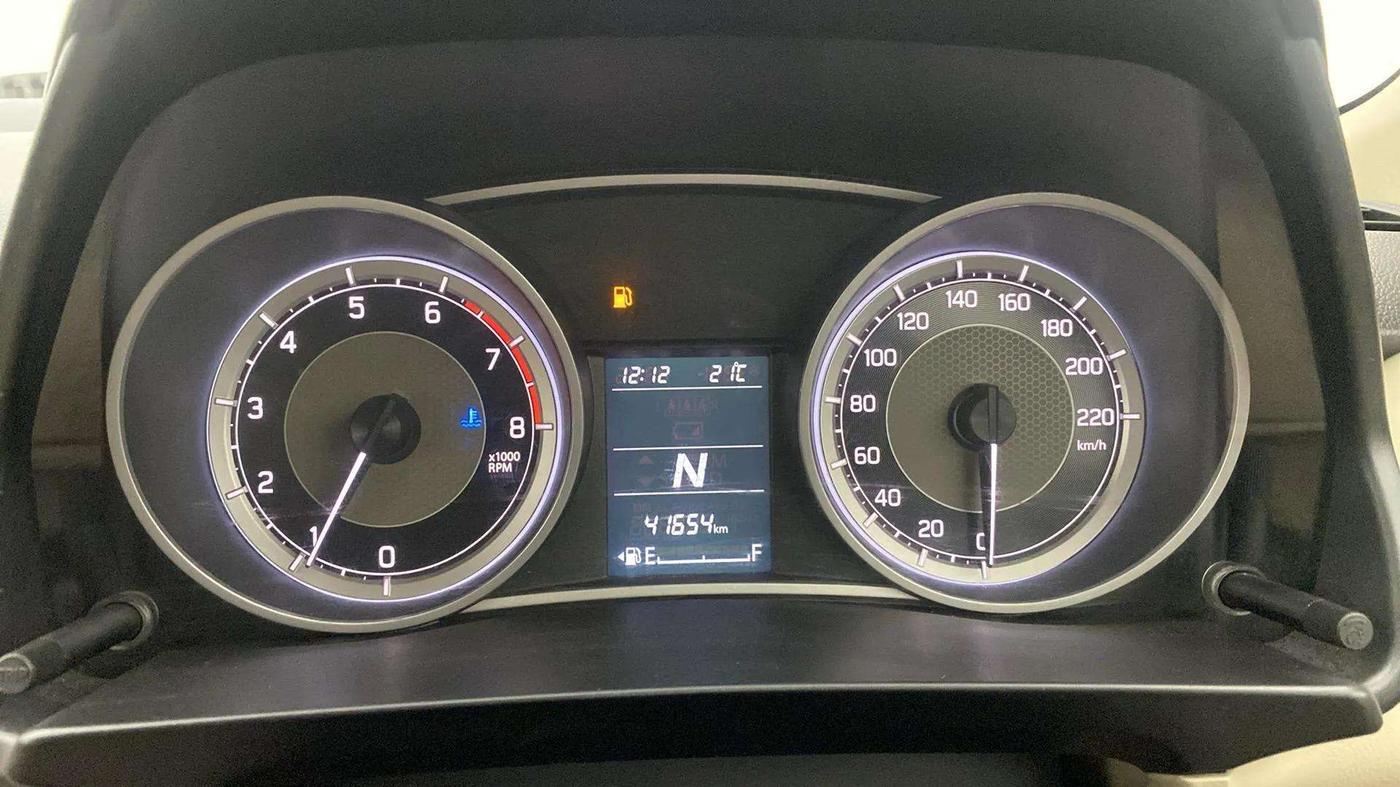 2017 Maruti Dzire VXI AMT, Petrol, Automatic, 41,685 km, Odometer Image