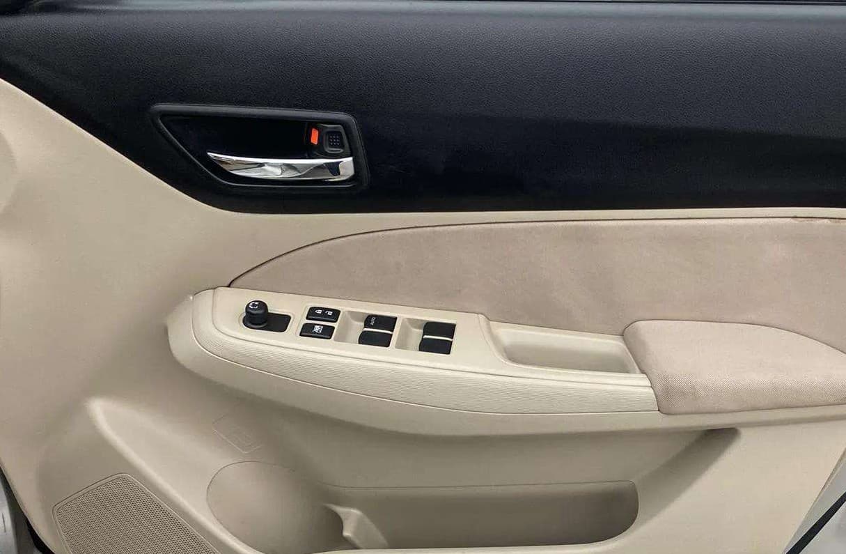 2017 Maruti Dzire VXI AMT, Petrol, Automatic, 41,685 km, Driver Side Door Panels Control
