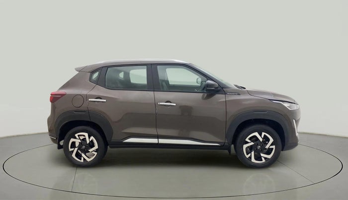 2022 Nissan MAGNITE XV MT, Petrol, Manual, 57,228 km, Right Side View