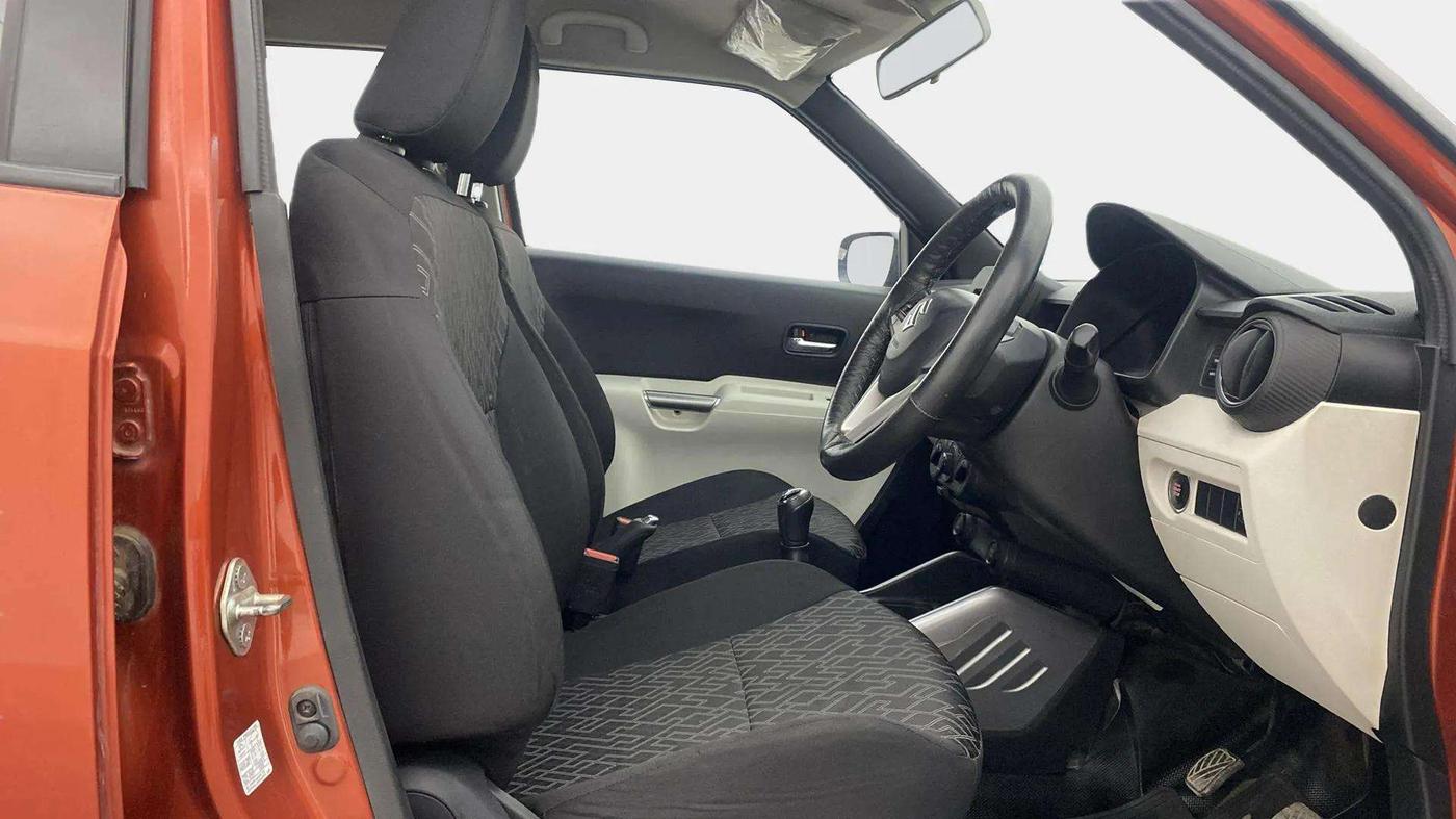 2020 Maruti IGNIS ZETA 1.2 DUAL TONE, Petrol, Manual, 31,145 km, Right Side Front Door Cabin